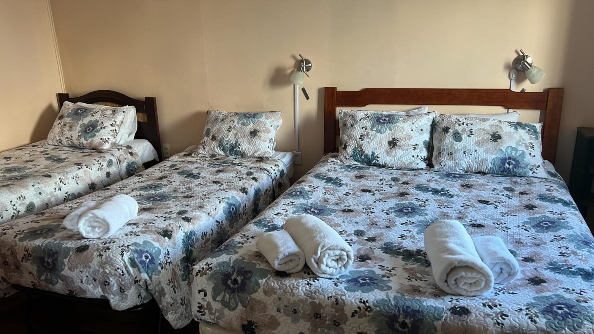 Hostal Victoria プンタアレナス エクステリア 写真