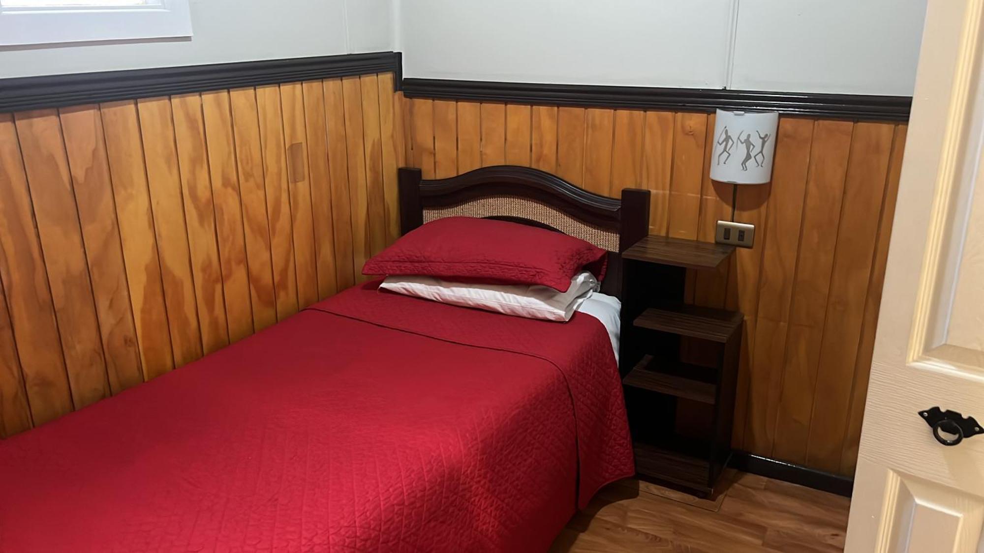 Hostal Victoria プンタアレナス エクステリア 写真