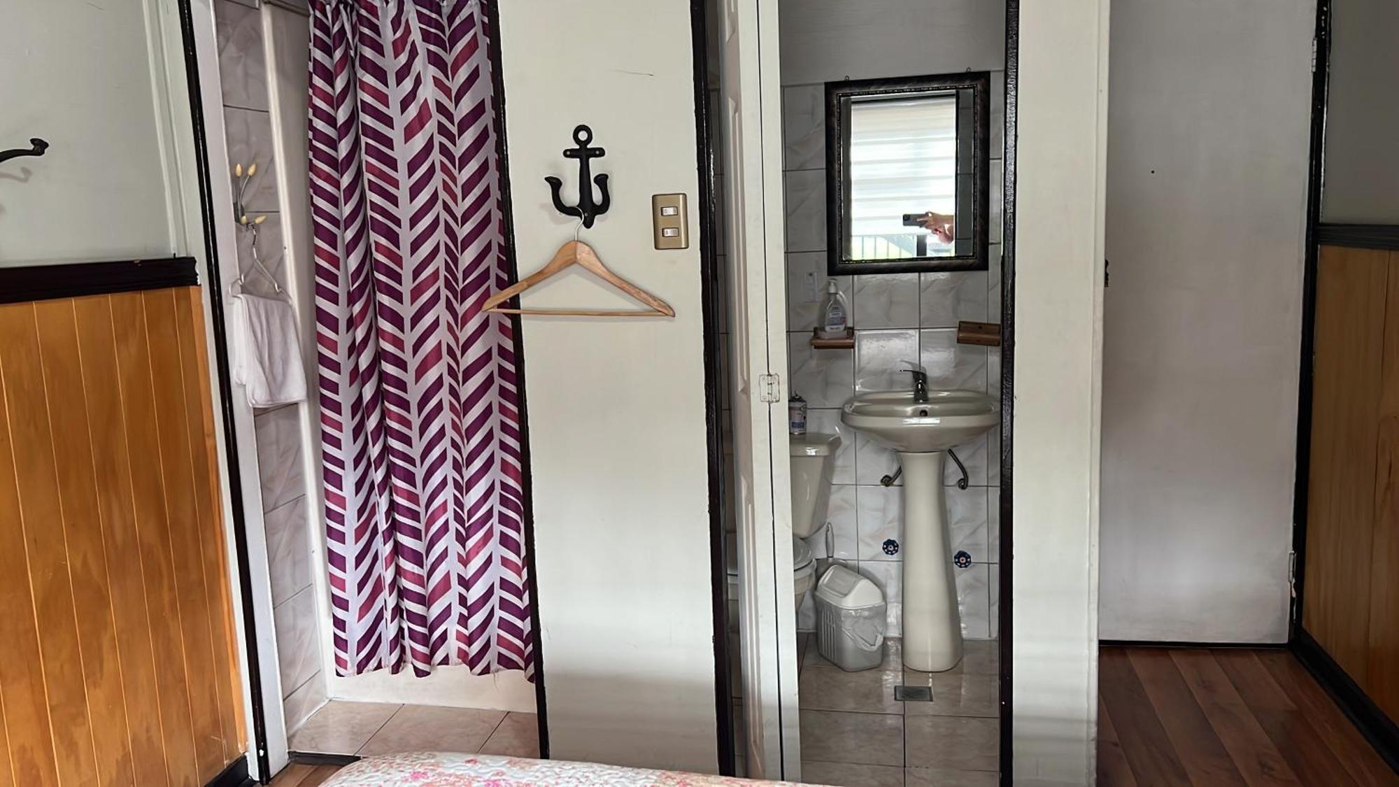 Hostal Victoria プンタアレナス エクステリア 写真